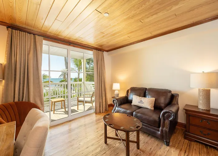 Grassy Flats Resort&Beach Club