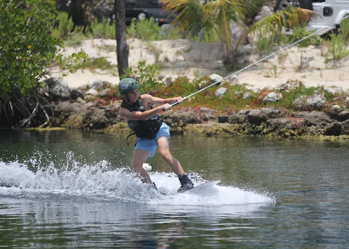 Grassy Flats Resort&Beach Club